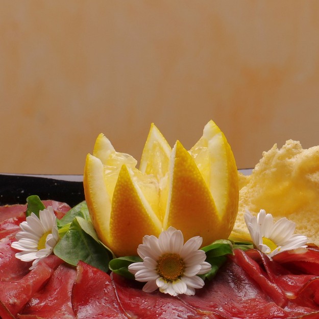 GUIDA 006 CUT.JPG