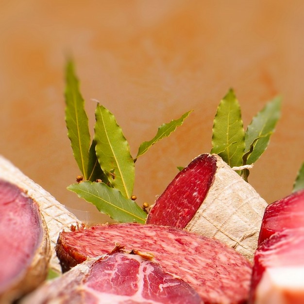 GUIDA 017 CUT.JPG